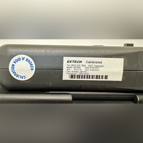 Extech 461995 Combination Contact Laser Photo Tachometer 10-99999rpm Calibrated - Picture 6 of 12